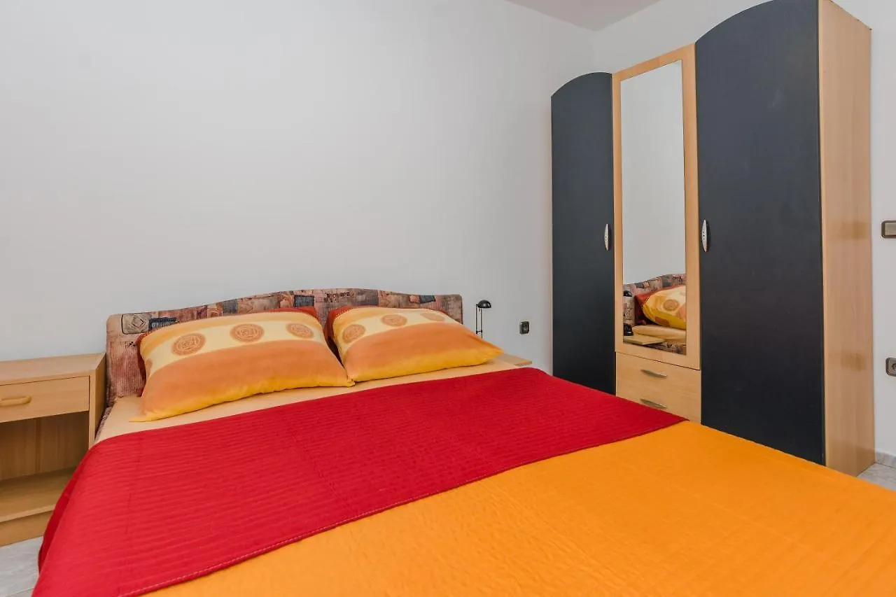 Apartments Palaic Vir Croatia