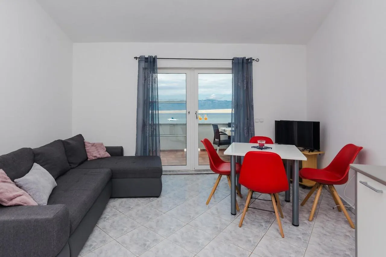 Apartments Palaic Vir 0*,