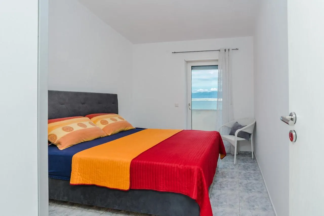 Apartments Palaic Vir